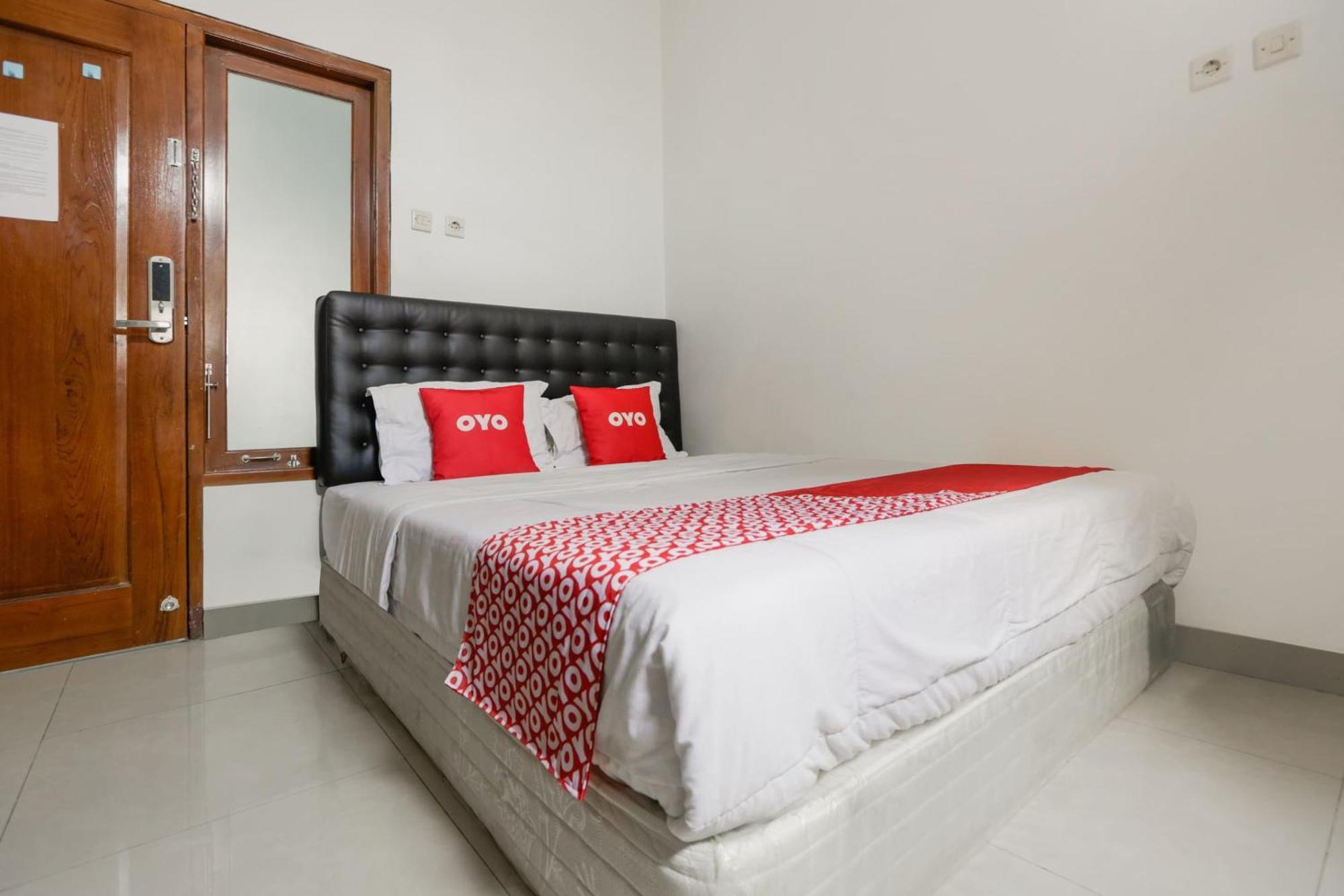 Super Oyo 3838 Tamansari Guest House Solo Екстериор снимка