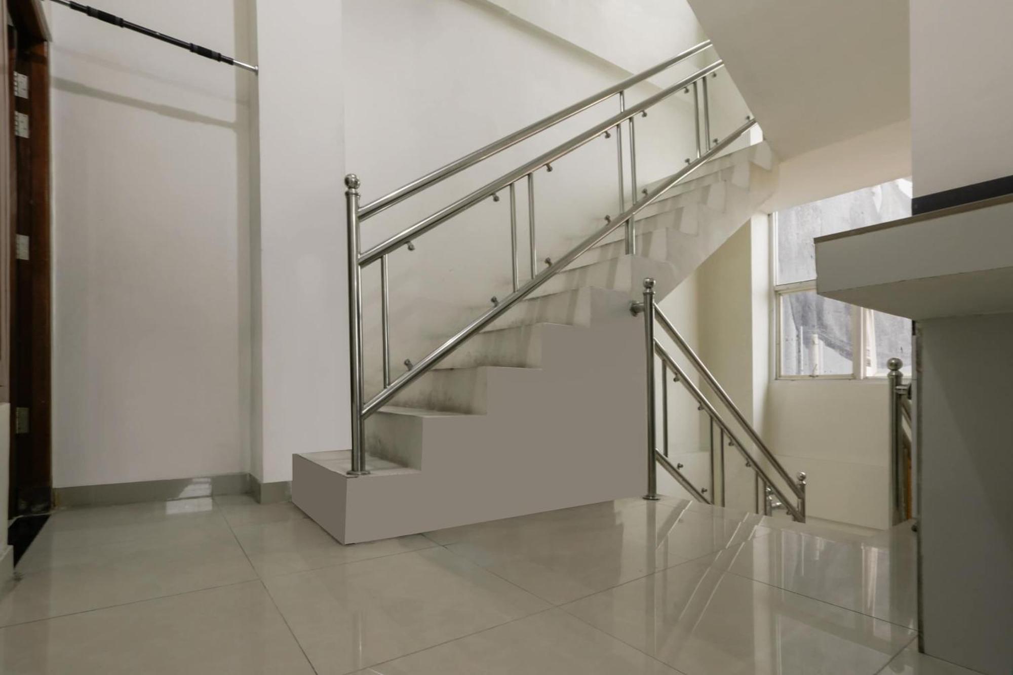 Super Oyo 3838 Tamansari Guest House Solo Екстериор снимка